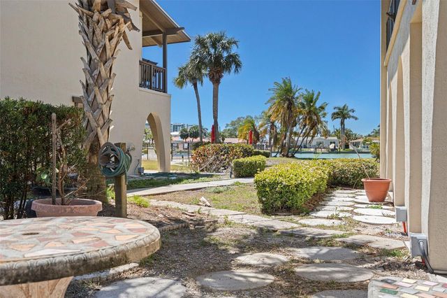 505 PLAZA SEVILLE COURT 11, Treasure Island, FL 33706