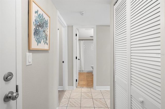 505 PLAZA SEVILLE COURT 11, Treasure Island, FL 33706