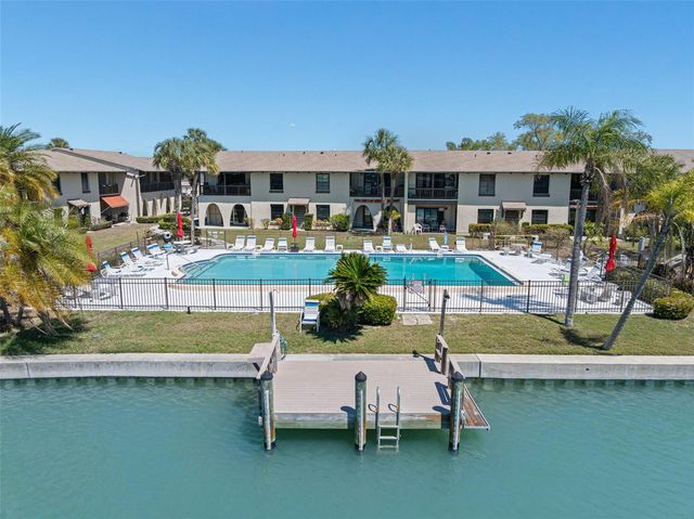505 PLAZA SEVILLE COURT 11, Treasure Island, FL 33706