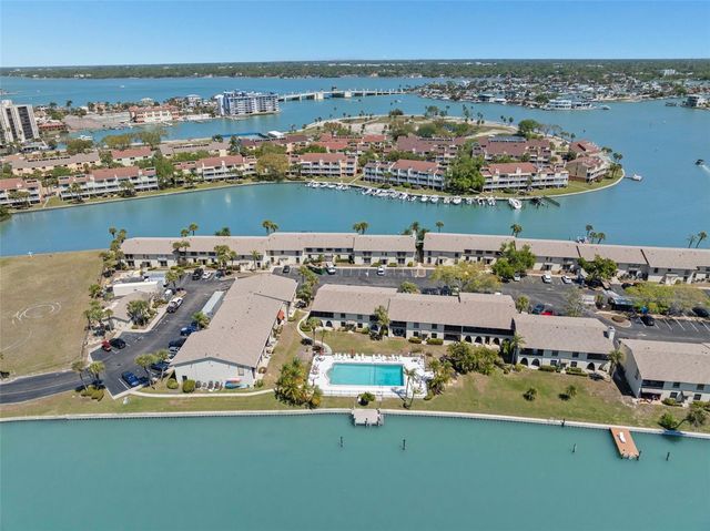 505 PLAZA SEVILLE COURT 11, Treasure Island, FL 33706