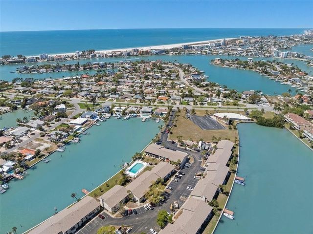 505 PLAZA SEVILLE COURT 11, Treasure Island, FL 33706