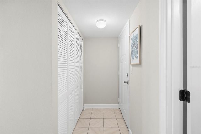 505 PLAZA SEVILLE COURT 11, Treasure Island, FL 33706