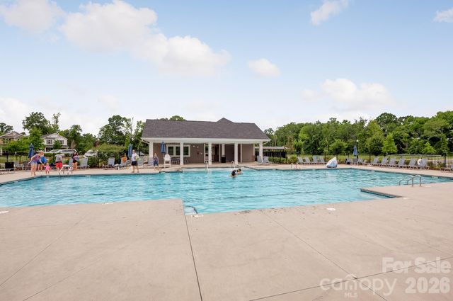 525 Windage Way, Pineville, NC 28134