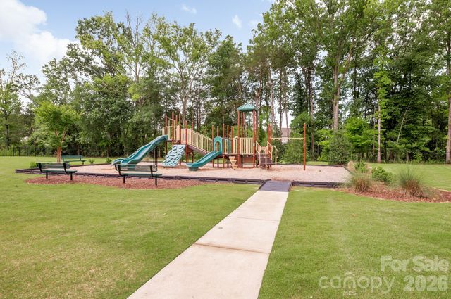 525 Windage Way, Pineville, NC 28134