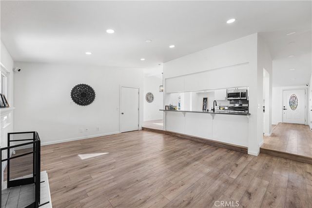 4604 E Avenue R6, Palmdale, CA 93552