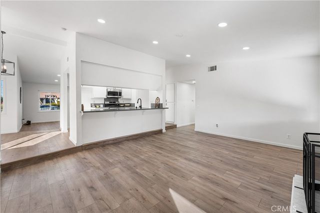 4604 E Avenue R6, Palmdale, CA 93552