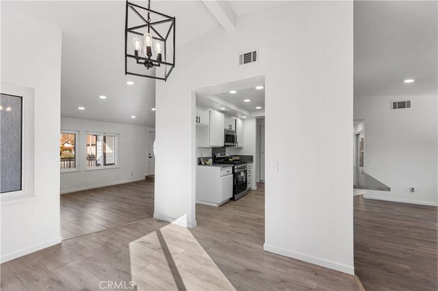 4604 E Avenue R6, Palmdale, CA 93552