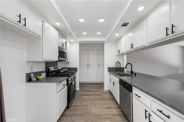 4604 E Avenue R6, Palmdale, CA 93552