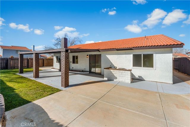 4604 E Avenue R6, Palmdale, CA 93552