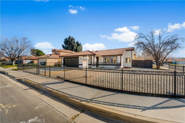 4604 E Avenue R6, Palmdale, CA 93552