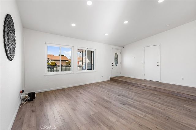 4604 E Avenue R6, Palmdale, CA 93552