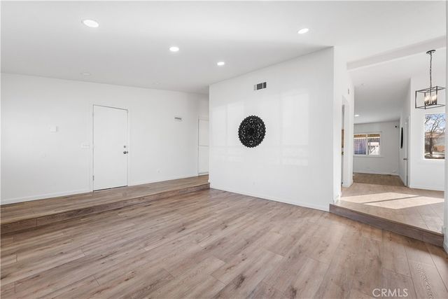 4604 E Avenue R6, Palmdale, CA 93552