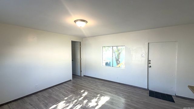 5700 S Horseshoe Bnd Lot 5, San Antonio, TX 78228