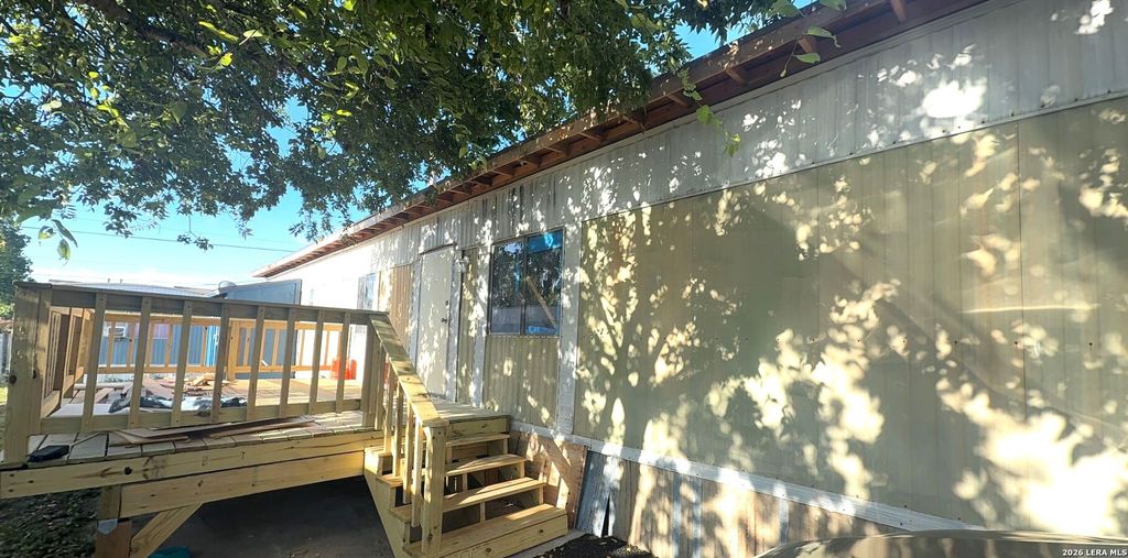 5700 S Horseshoe Bnd Lot 5, San Antonio, TX 78228