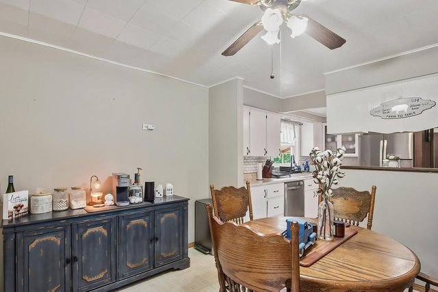 33834 Hillcrest DRIVE, Burlington, WI 53105
