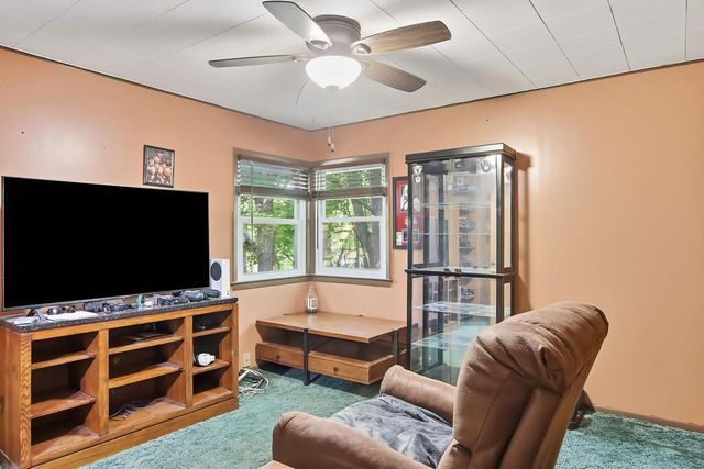 33834 Hillcrest DRIVE, Burlington, WI 53105
