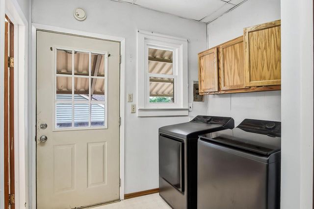 33834 Hillcrest DRIVE, Burlington, WI 53105
