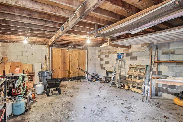 33834 Hillcrest DRIVE, Burlington, WI 53105