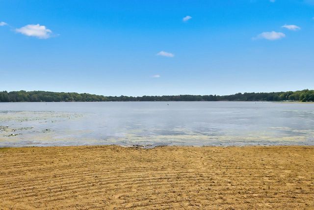 33834 Hillcrest DRIVE, Burlington, WI 53105