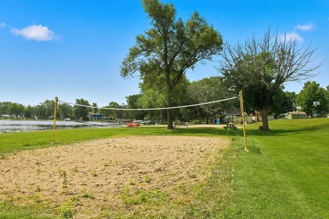 33834 Hillcrest DRIVE, Burlington, WI 53105