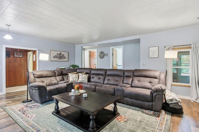 33834 Hillcrest DRIVE, Burlington, WI 53105