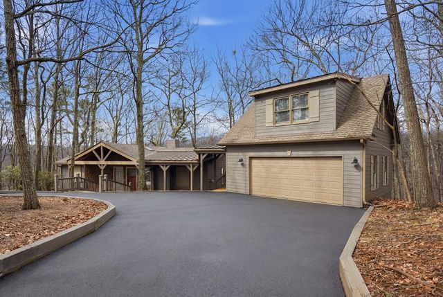 319 Columbine Drive, Big Canoe, GA 30143