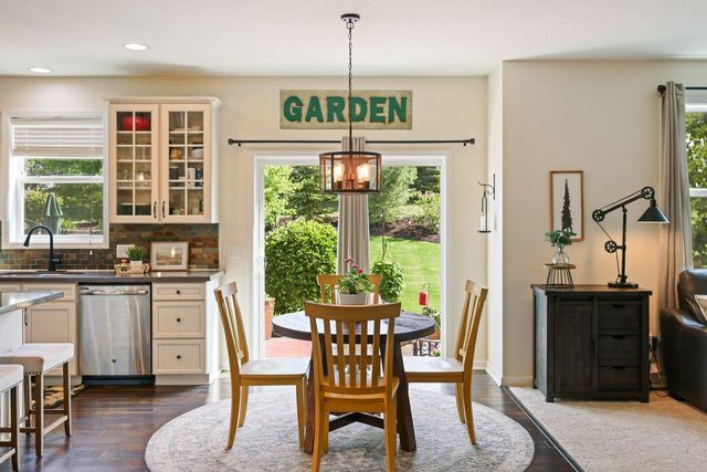 2442 Lacy Lane, Victoria, MN 55386