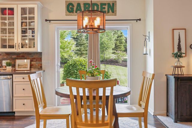 2442 Lacy Lane, Victoria, MN 55386