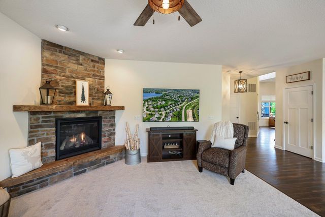 2442 Lacy Lane, Victoria, MN 55386