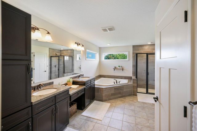 2442 Lacy Lane, Victoria, MN 55386