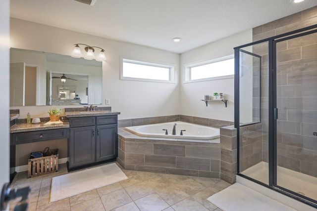 2442 Lacy Lane, Victoria, MN 55386