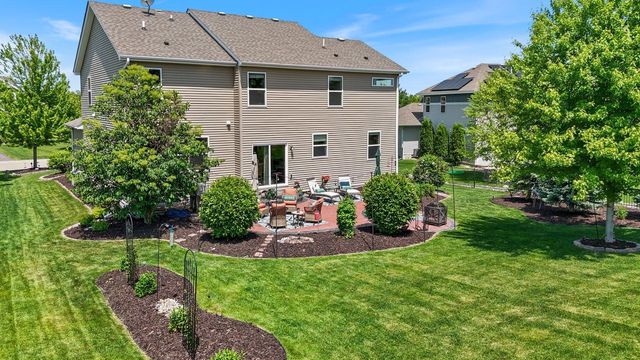 2442 Lacy Lane, Victoria, MN 55386