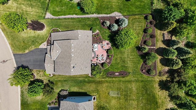 2442 Lacy Lane, Victoria, MN 55386