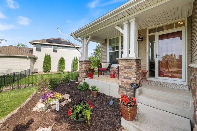 2442 Lacy Lane, Victoria, MN 55386