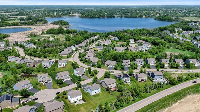 2442 Lacy Lane, Victoria, MN 55386