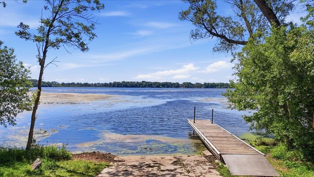 2442 Lacy Lane, Victoria, MN 55386