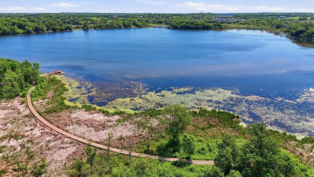 2442 Lacy Lane, Victoria, MN 55386