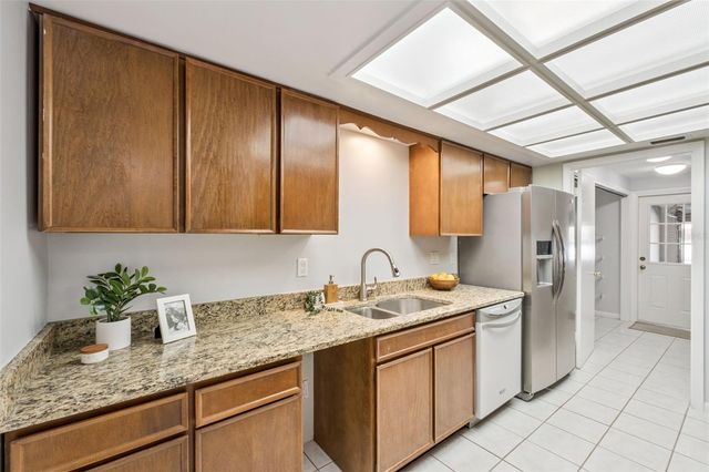 200 WEEPING ELM LANE, Longwood, FL 32779