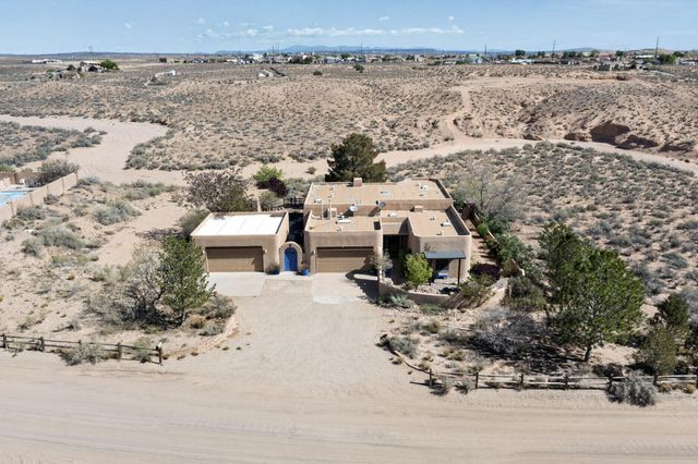 4517 Huron Drive NE, Rio Rancho, NM 87144