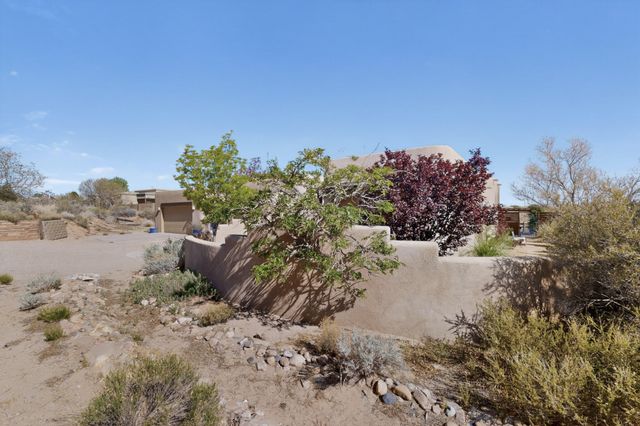 4517 Huron Drive NE, Rio Rancho, NM 87144