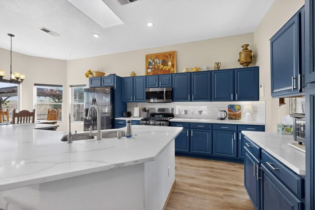 4517 Huron Drive NE, Rio Rancho, NM 87144