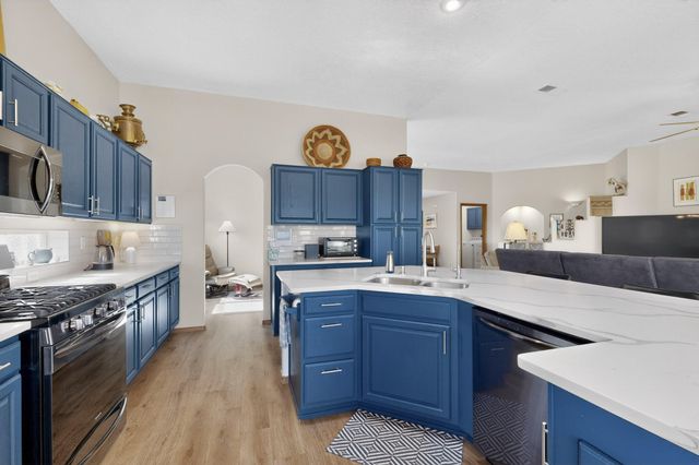 4517 Huron Drive NE, Rio Rancho, NM 87144