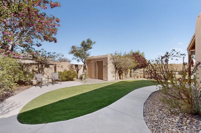 4517 Huron Drive NE, Rio Rancho, NM 87144