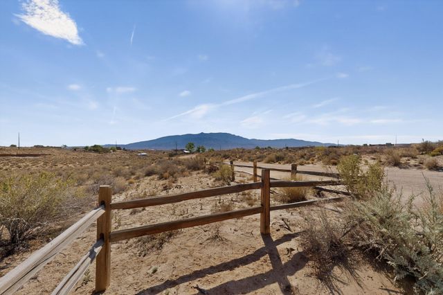 4517 Huron Drive NE, Rio Rancho, NM 87144