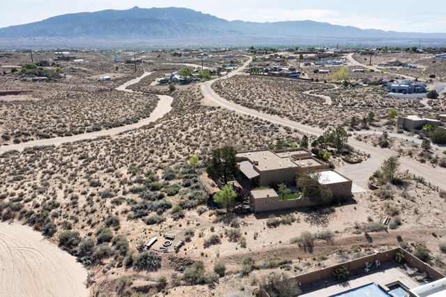 4517 Huron Drive NE, Rio Rancho, NM 87144
