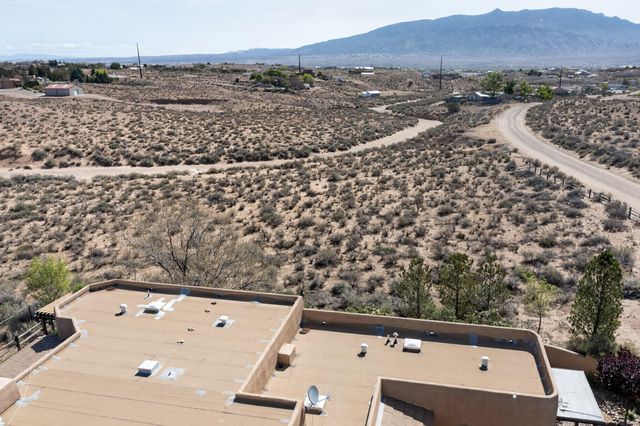 4517 Huron Drive NE, Rio Rancho, NM 87144