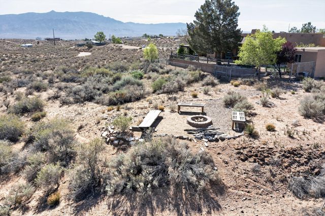 4517 Huron Drive NE, Rio Rancho, NM 87144