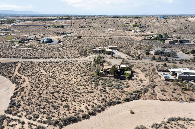 4517 Huron Drive NE, Rio Rancho, NM 87144