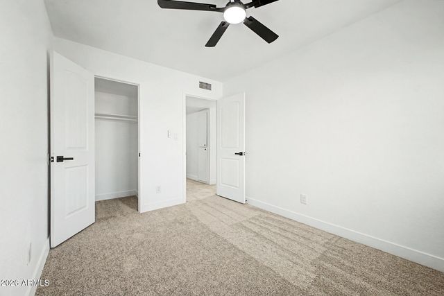 948 S ALMA SCHOOL Road 8, Mesa, AZ 85210