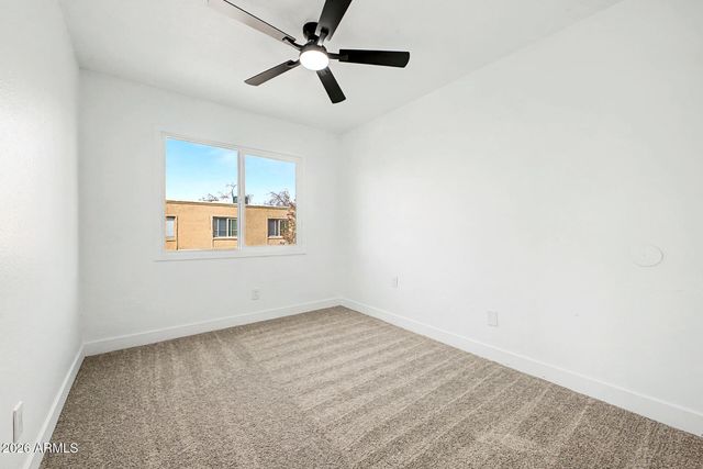 948 S ALMA SCHOOL Road 8, Mesa, AZ 85210